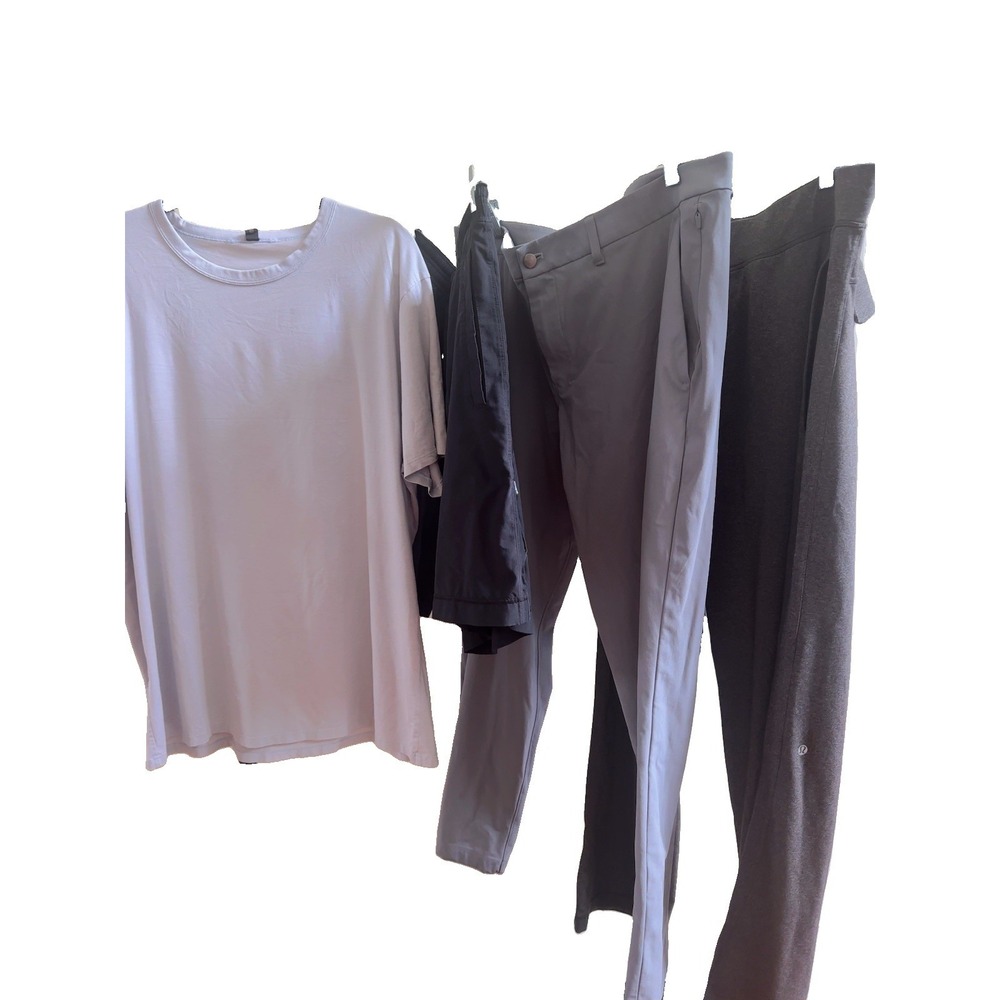Lululemon Men's Lot of 4 XXL / 38 T-Shirt Shorts ABC Trouser Pants Gray Black